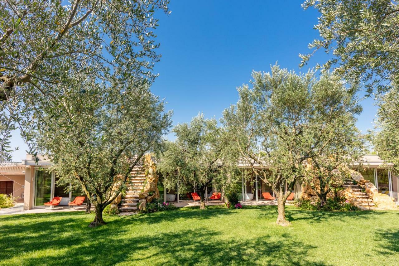 San Colombano Suites Bardolino Exterior photo